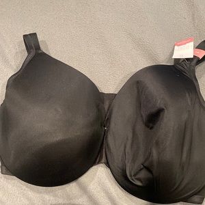Full coverage lightly lined satin bra